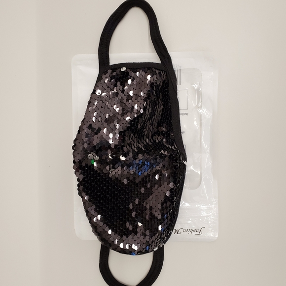 Sequence * Face Mask * - Picture 4 of 7